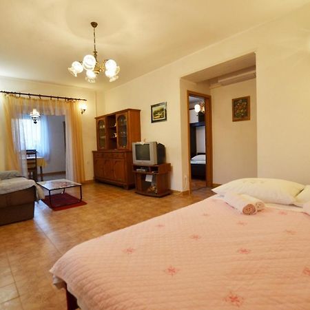 Miro Apartments Канфанар Екстер'єр фото